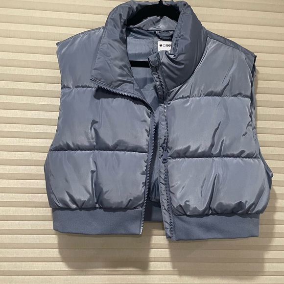 Light Blue Puffer Vest Cropped - Picture 2 of 2